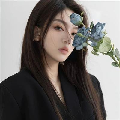 黄蜂女